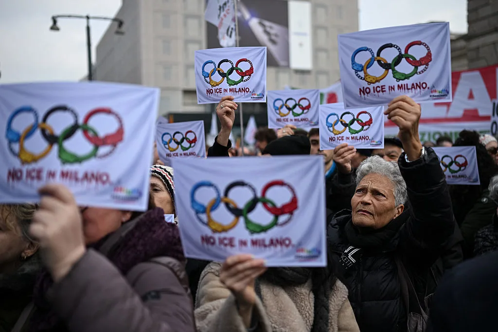 Összecsapások Milánóban a téli olimpia ellen tiltakozó demonstráción