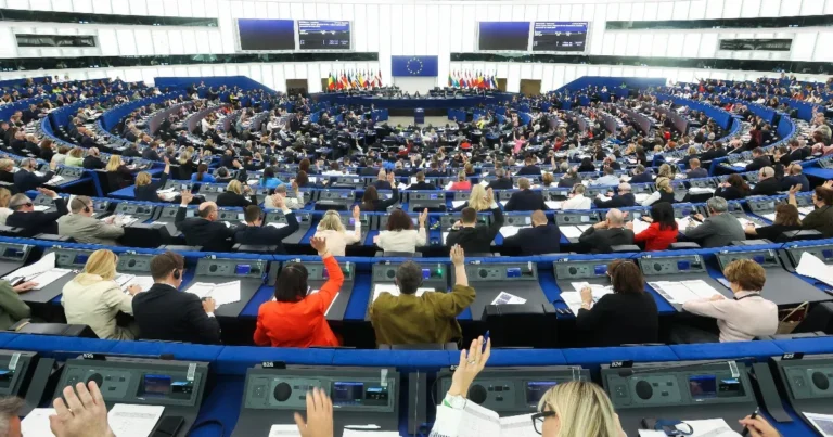 Az Európai Parlament magasabb uniós költségvetést javasol 2028–2034-re